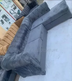 Design and Durable Sofa 6seater