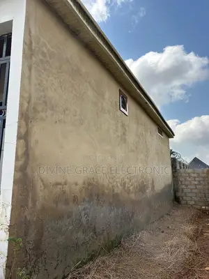 Furnished 5bdrm Bungalow in Pyankasa, Lugbe District for sale