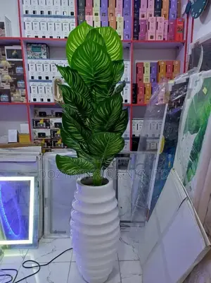 Fiber Glass Pot With Flower