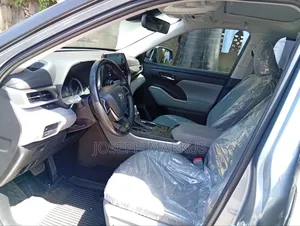 Toyota Highlander XLE 2022 Blue