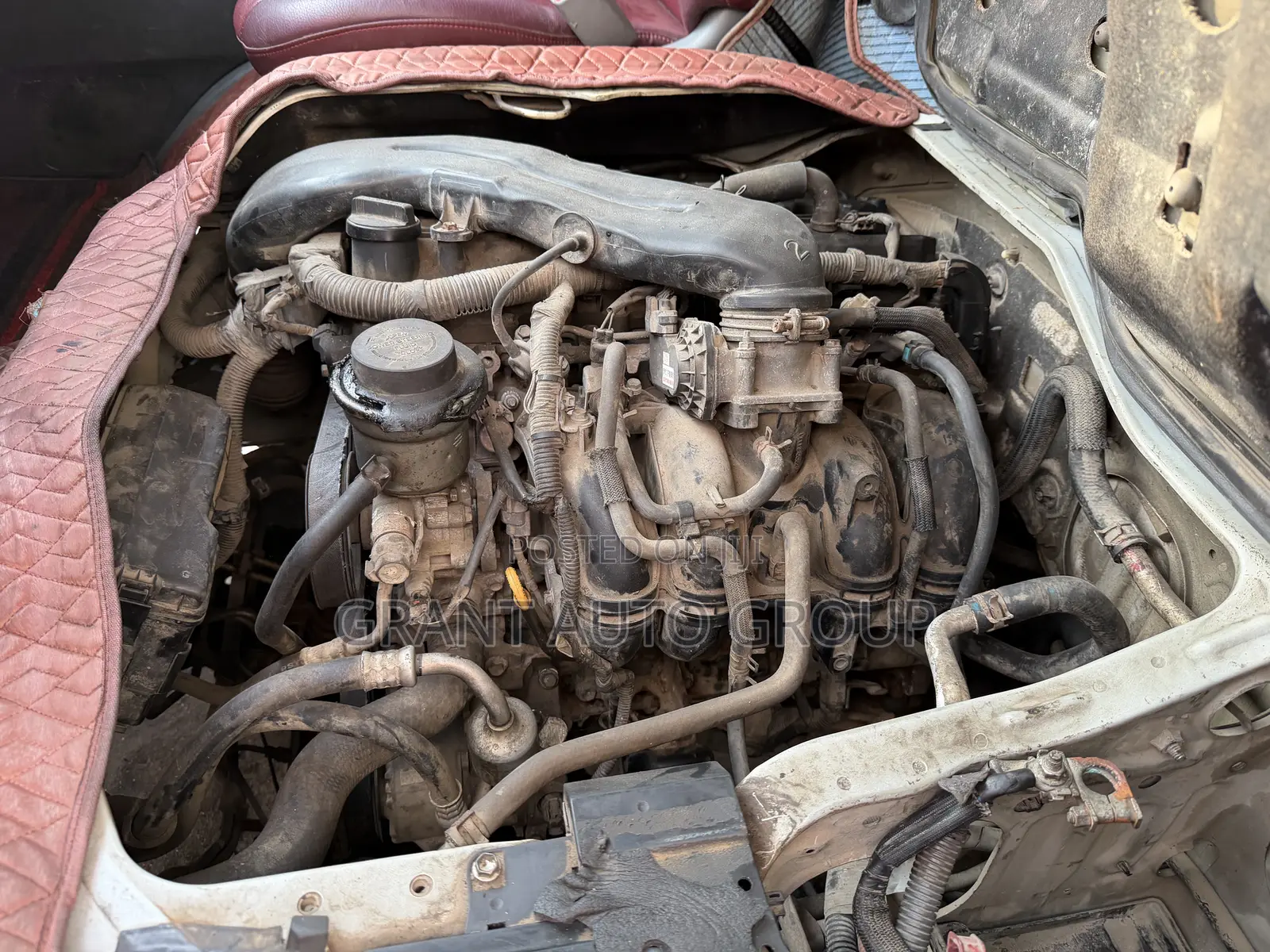 Toyota HiAce 2013 Gold