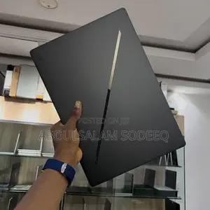 Laptop Asus ROG Zephyrus G16 16GB Intel Core Ultra 9 SSD 1T
