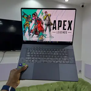 Laptop Asus ROG Zephyrus G16 16GB Intel Core Ultra 9 SSD 1T