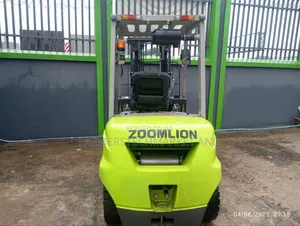 3tonnes Fork Lift