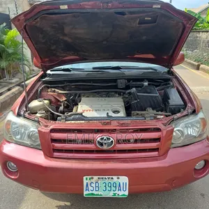 Toyota Highlander 2005 Red
