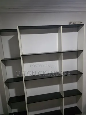 White Wooden Supermarket Shelves to Display Goods
