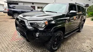 Toyota 4-Runner Limited 4WD 2010 Black