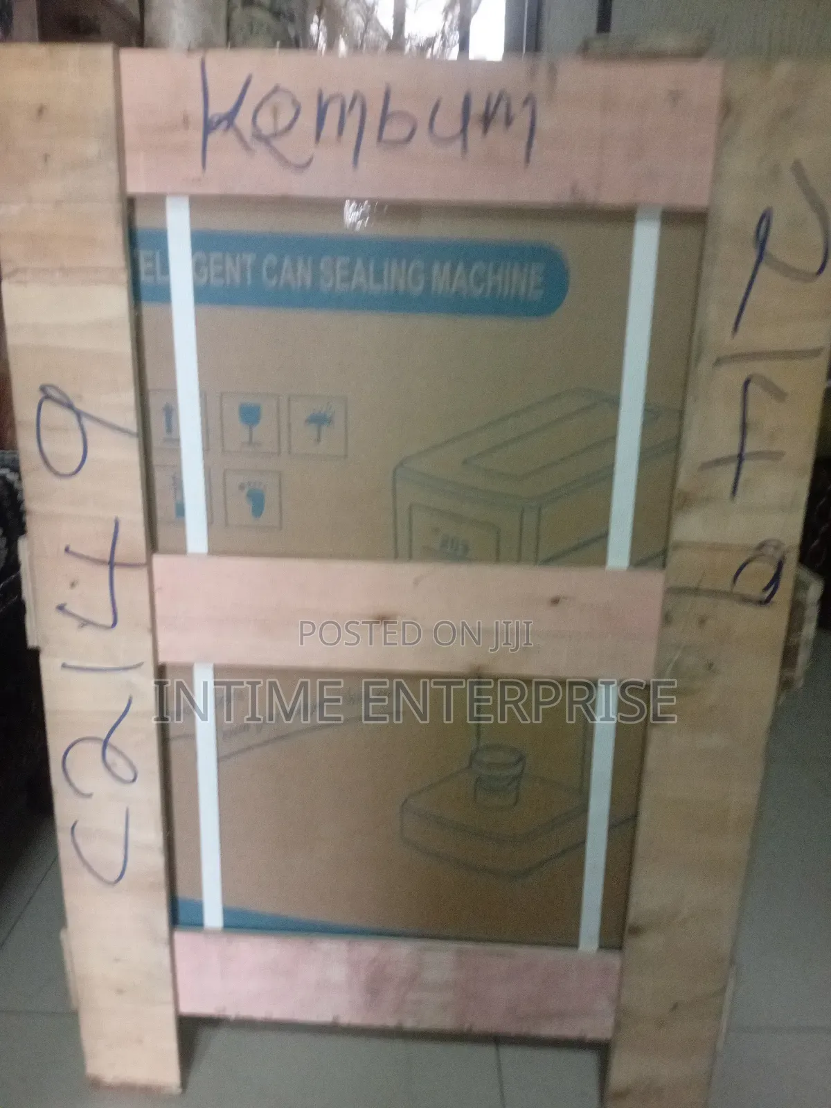 Can Sealing Machine