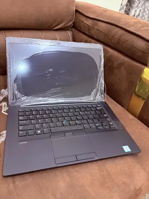Laptop Dell Latitude 7490 8GB Intel Core i7 SSD 256GB