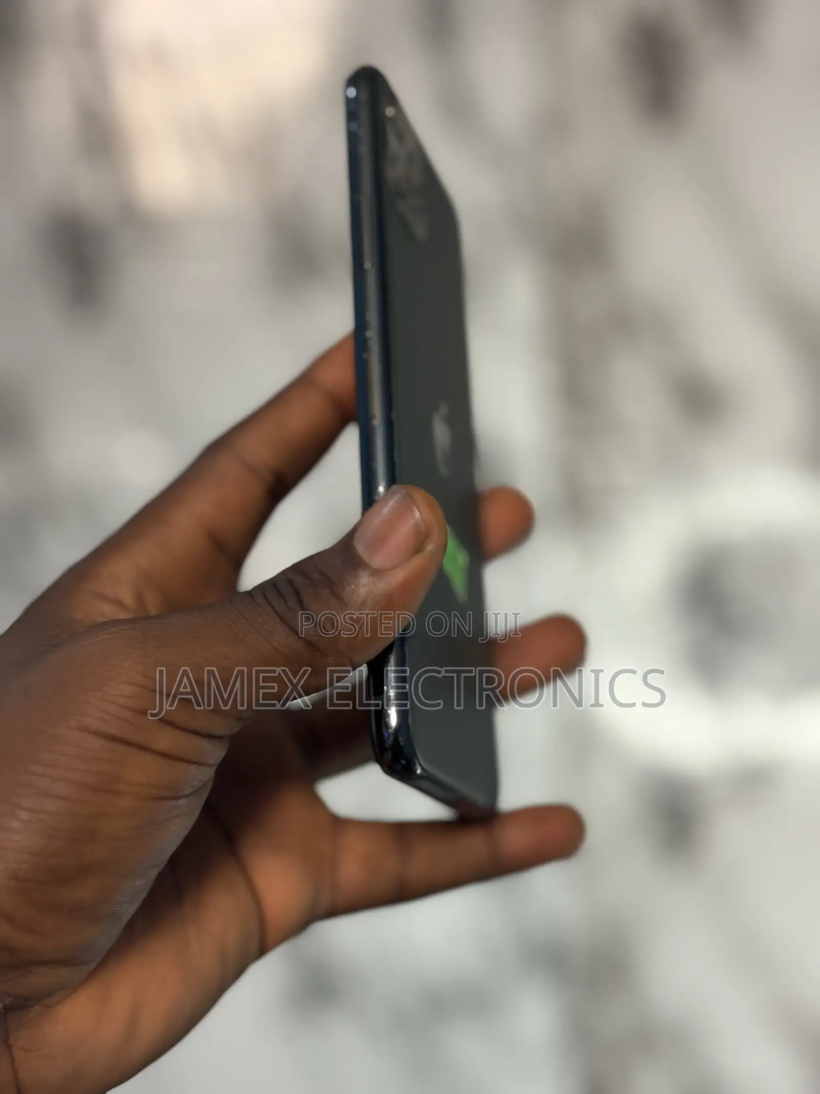 Apple iPhone 11 Pro Max 64 GB Green