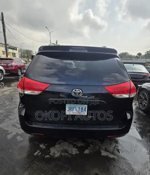 Toyota Sienna LE 7 Passenger 2012 Black