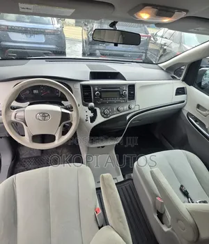 Toyota Sienna LE 7 Passenger 2012 Black