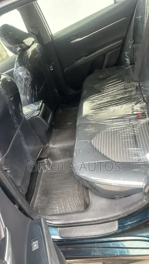 Toyota Camry SE FWD (2.5L 4cyl 8AM) 2018 Gray