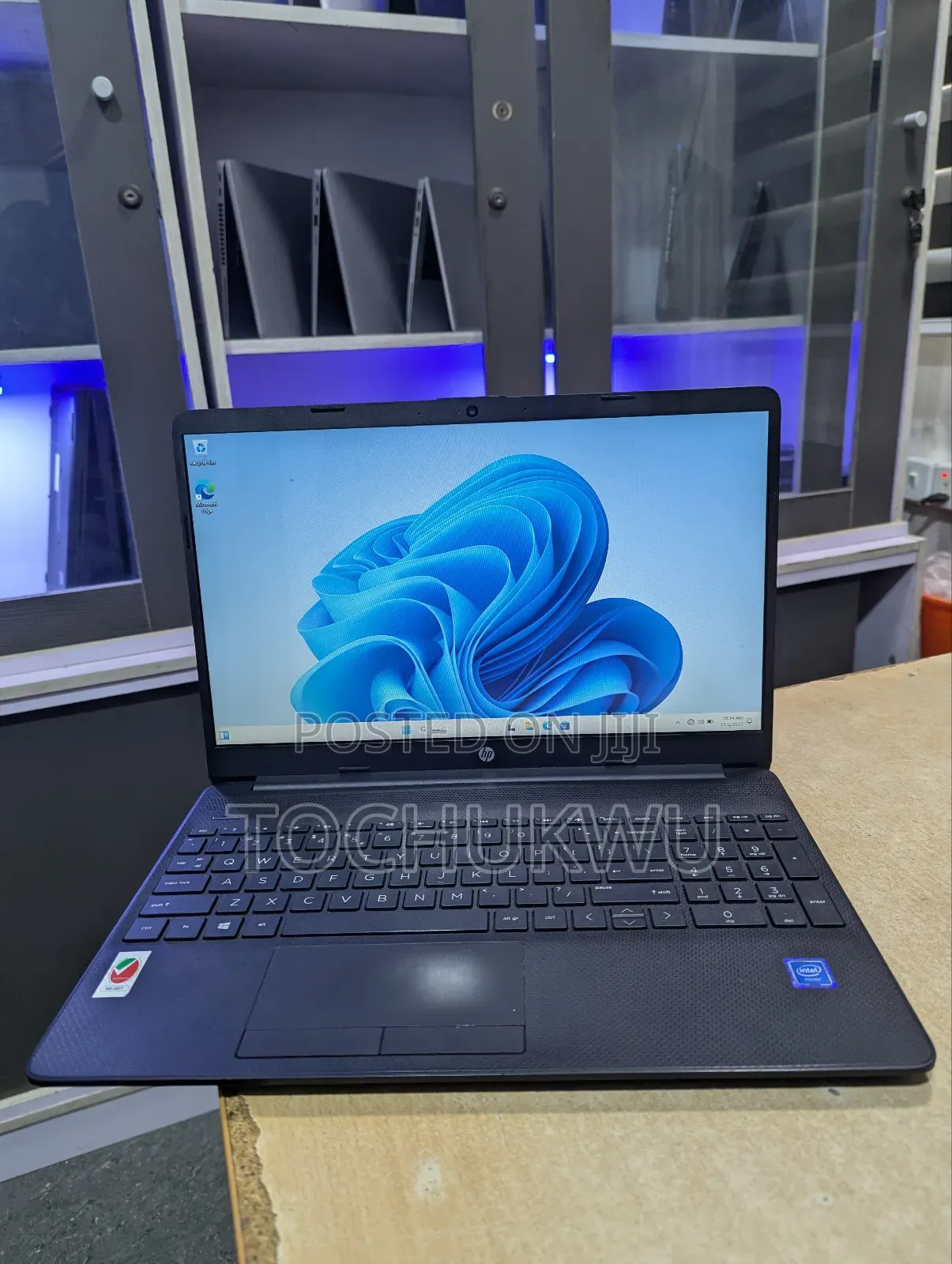 Laptop HP 250 G8 4GB Intel Pentium HDD 1T