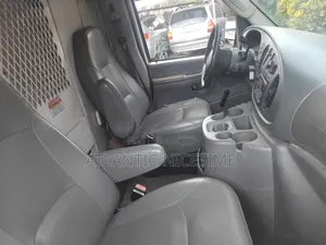 Ford E350 2006 White