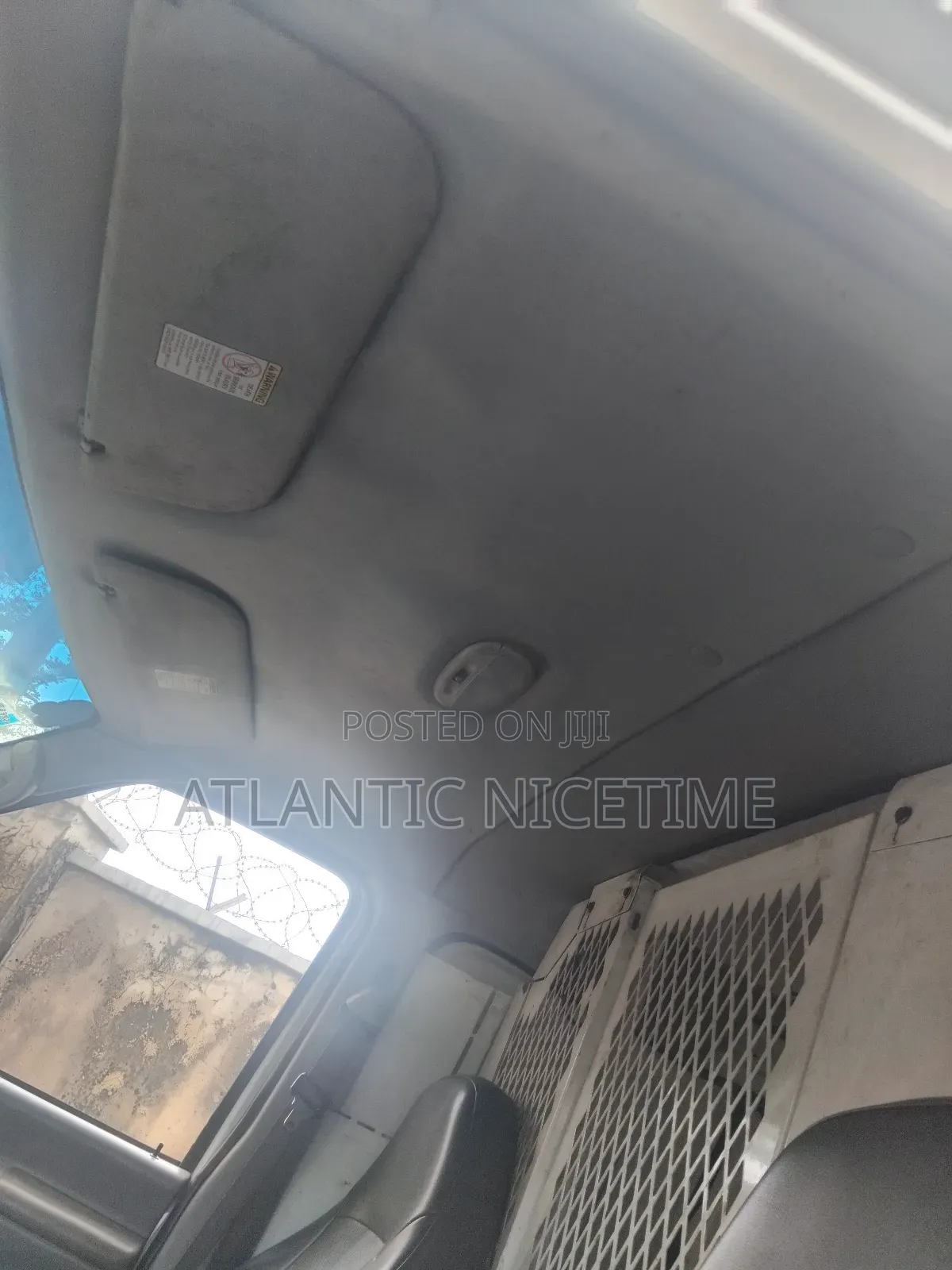 Ford E350 2006 White