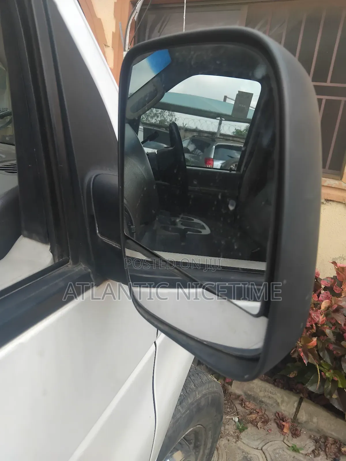 Ford E350 2006 White