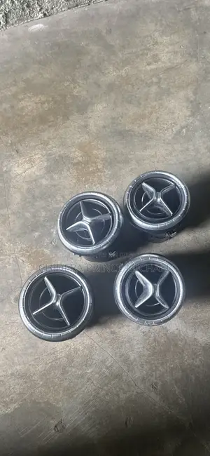 Complete Sets of Ac Vents Gla250 and Cla250