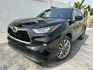 Toyota Highlander Platinum 2021 Black