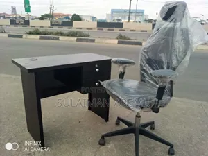 Office Executive Chair With 3feet Table