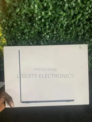 Laptop Apple MacBook Air 2025 M4 13-Inch 16GB Apple M4 SSD 256GB