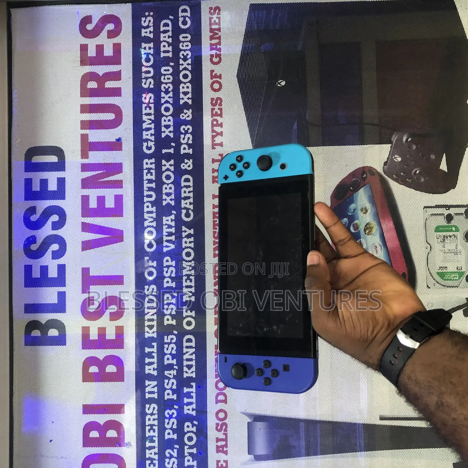Nintendo Switch Console.
