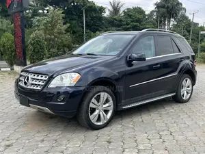 Mercedes-Benz M Class ML 350 4Matic 2011 Blue