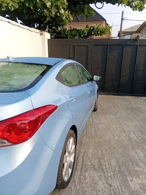Hyundai Elantra 2012 Blue