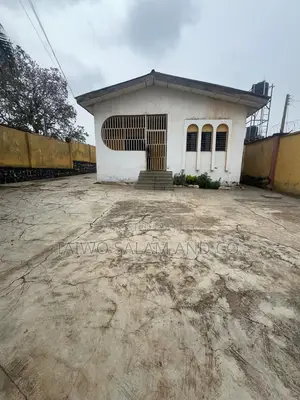Old Structure on 540sqm of Land