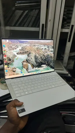 Laptop Dell XPS 14 9440 16GB Intel Core Ultra 7 SSD 512GB