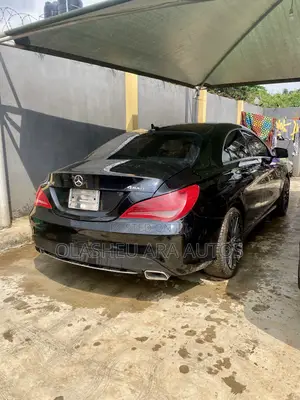 Mercedes-Benz C250 2016 Black
