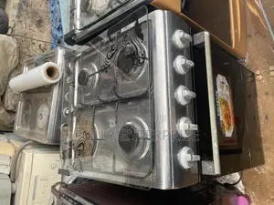 Three Burner Gas Cooker With One Hotplate