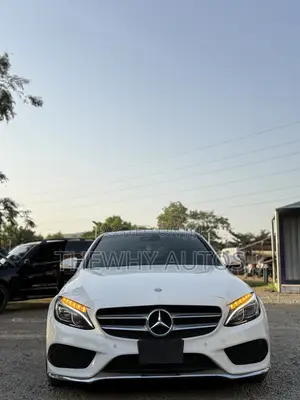 Mercedes-Benz C300 Sport 4Matic Sedan AWD (2.0L 4cyl 7A) 2017 White
