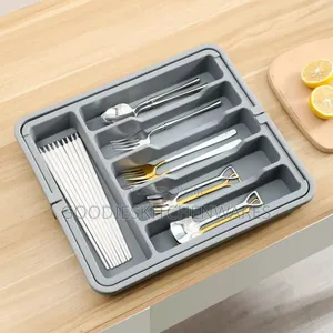 Expandable Cutlery Tray / Organizer