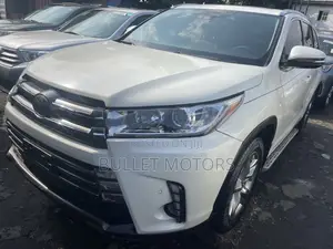 Toyota Highlander Limited Platinum 4x2 V6 (3.5L 6cyl 8A) 2018 White
