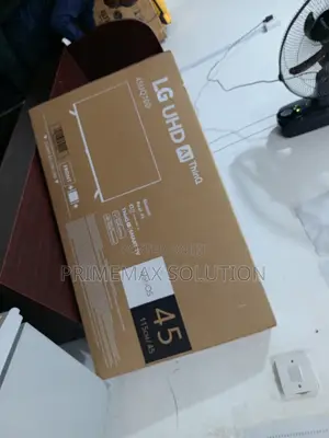 Compact Powerhouse: Lg 45" Smart Display