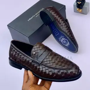 High Quality Classic Shoe