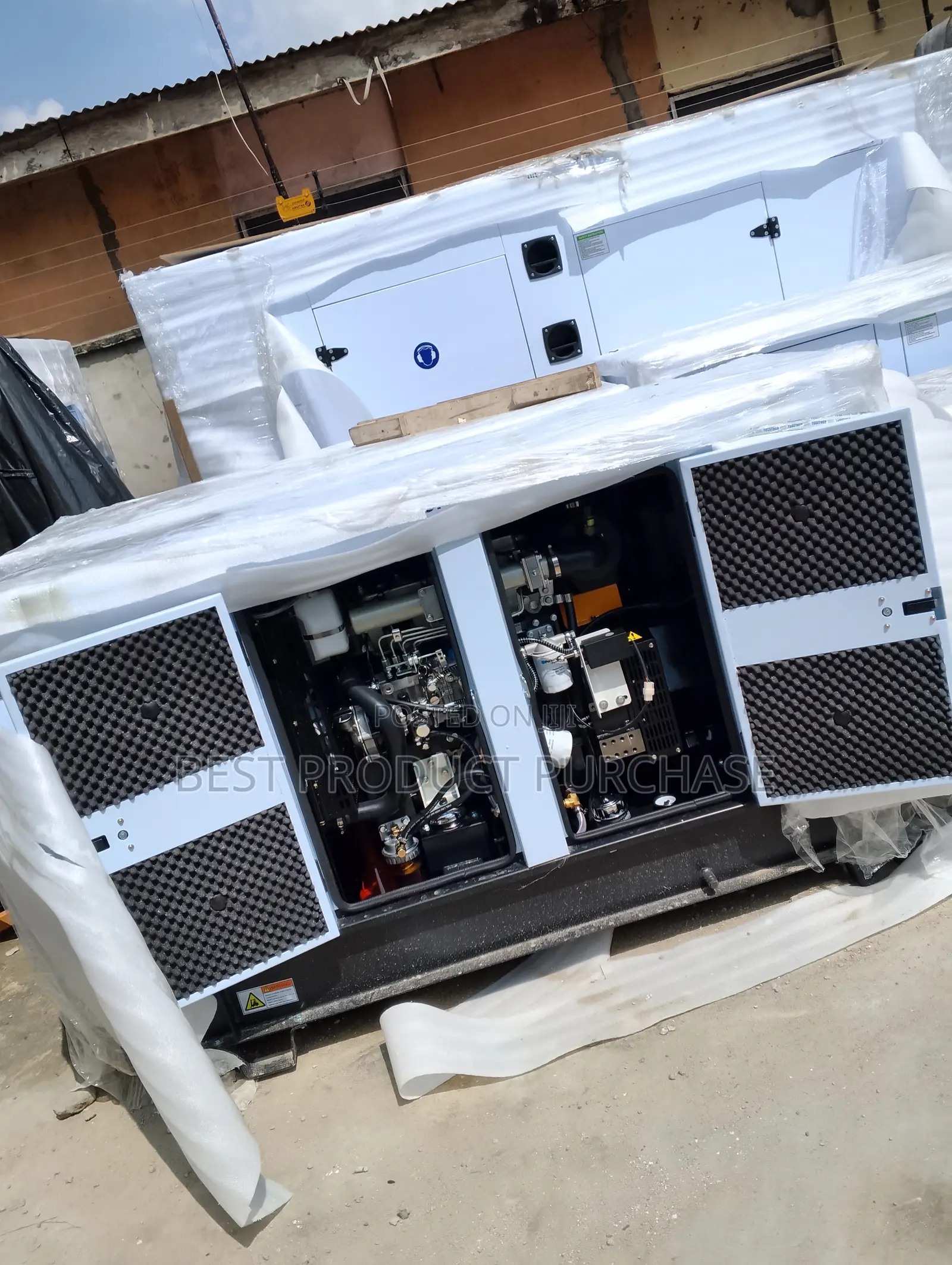 Caterpillar 30kva Enclosed Silent Generator - Fuel-Efficient