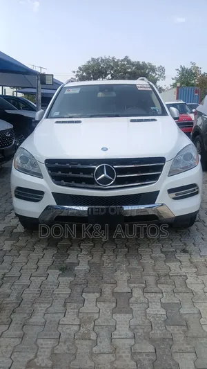 Mercedes-Benz M Class ML350 4dr SUV (3.5L 6cyl 7A) 2014 White