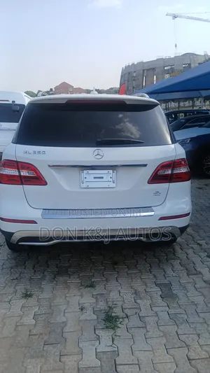 Mercedes-Benz M Class ML350 4dr SUV (3.5L 6cyl 7A) 2014 White