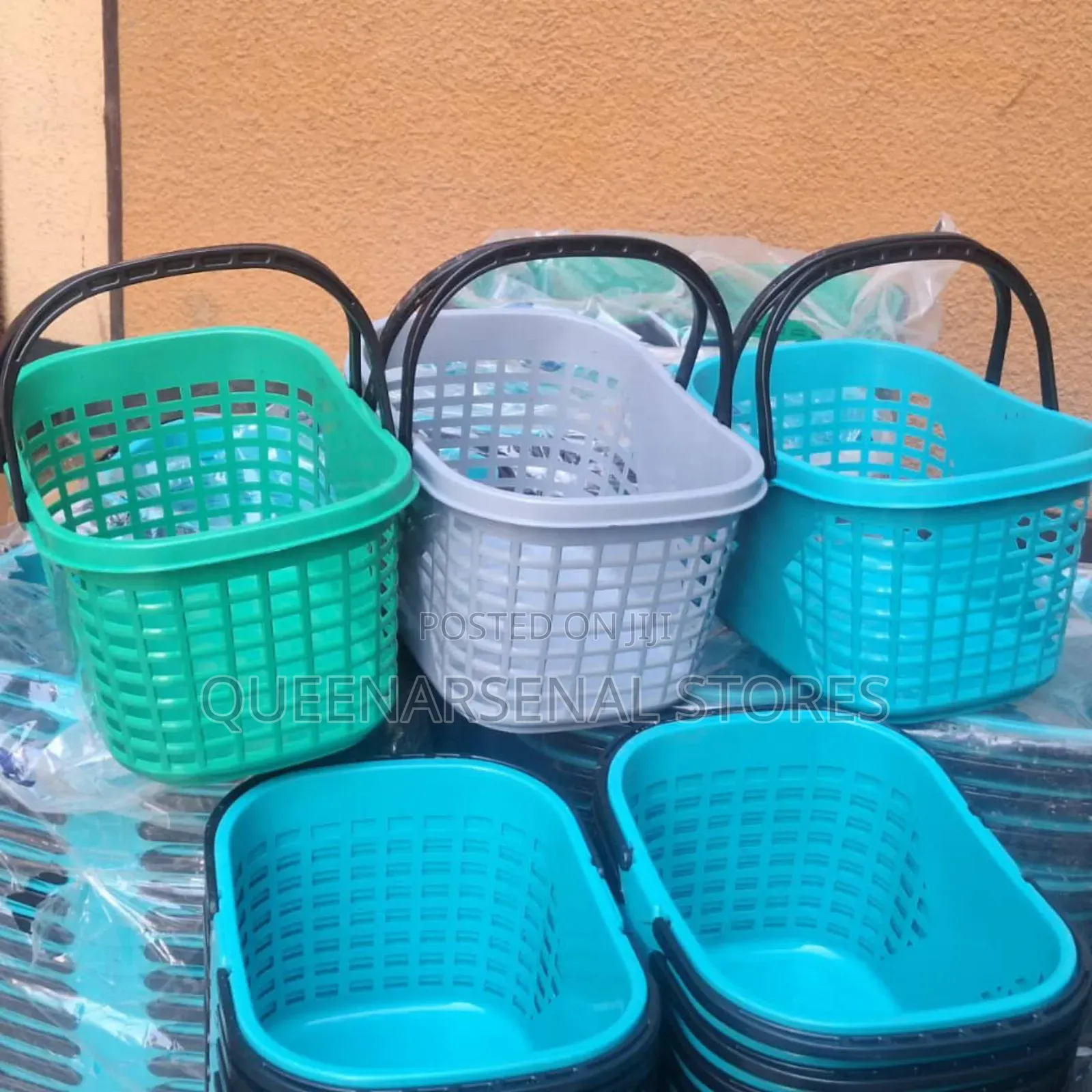 Souvenir Baskets -- 12pcs