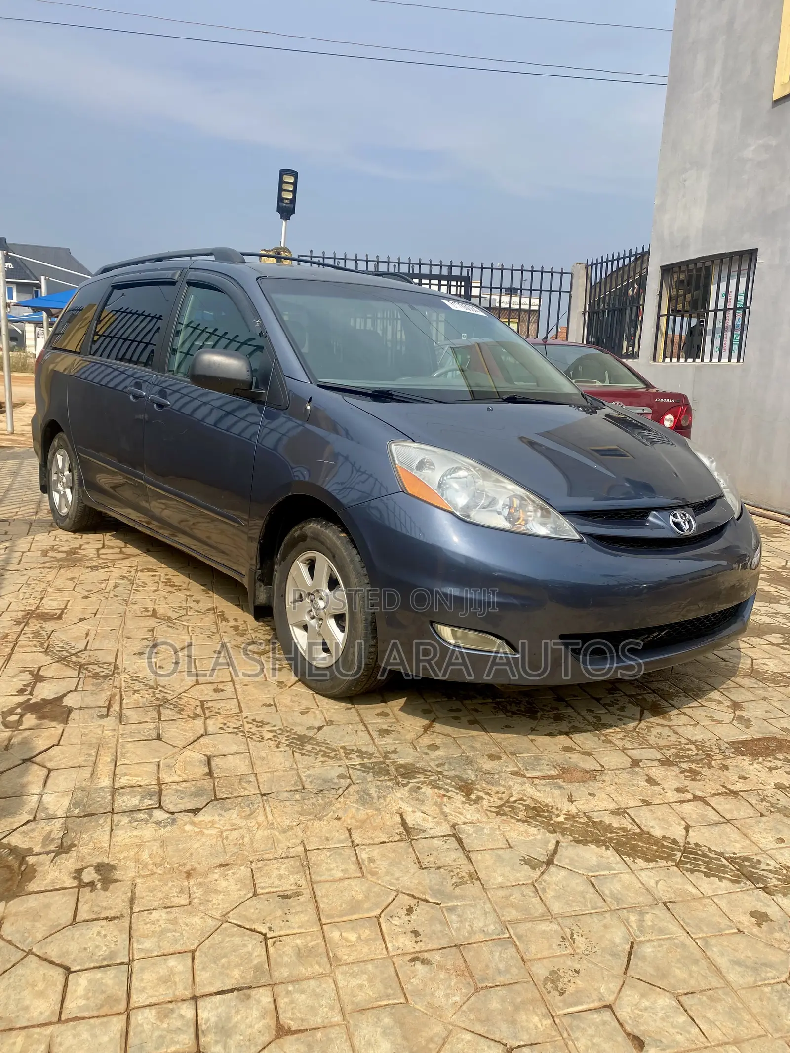 Toyota Sienna LE FWD 2006 Gray