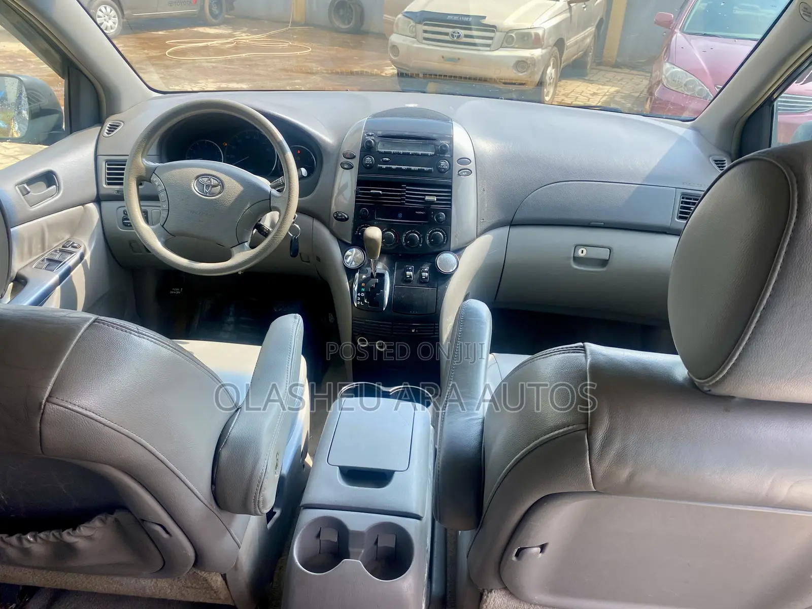 Toyota Sienna LE FWD 2006 Gray