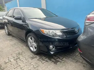 Toyota Camry SE 4dr Sedan (2.5L 4cyl 6A) 2013 Black