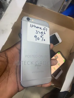 Apple iPhone 6s 32 GB Silver