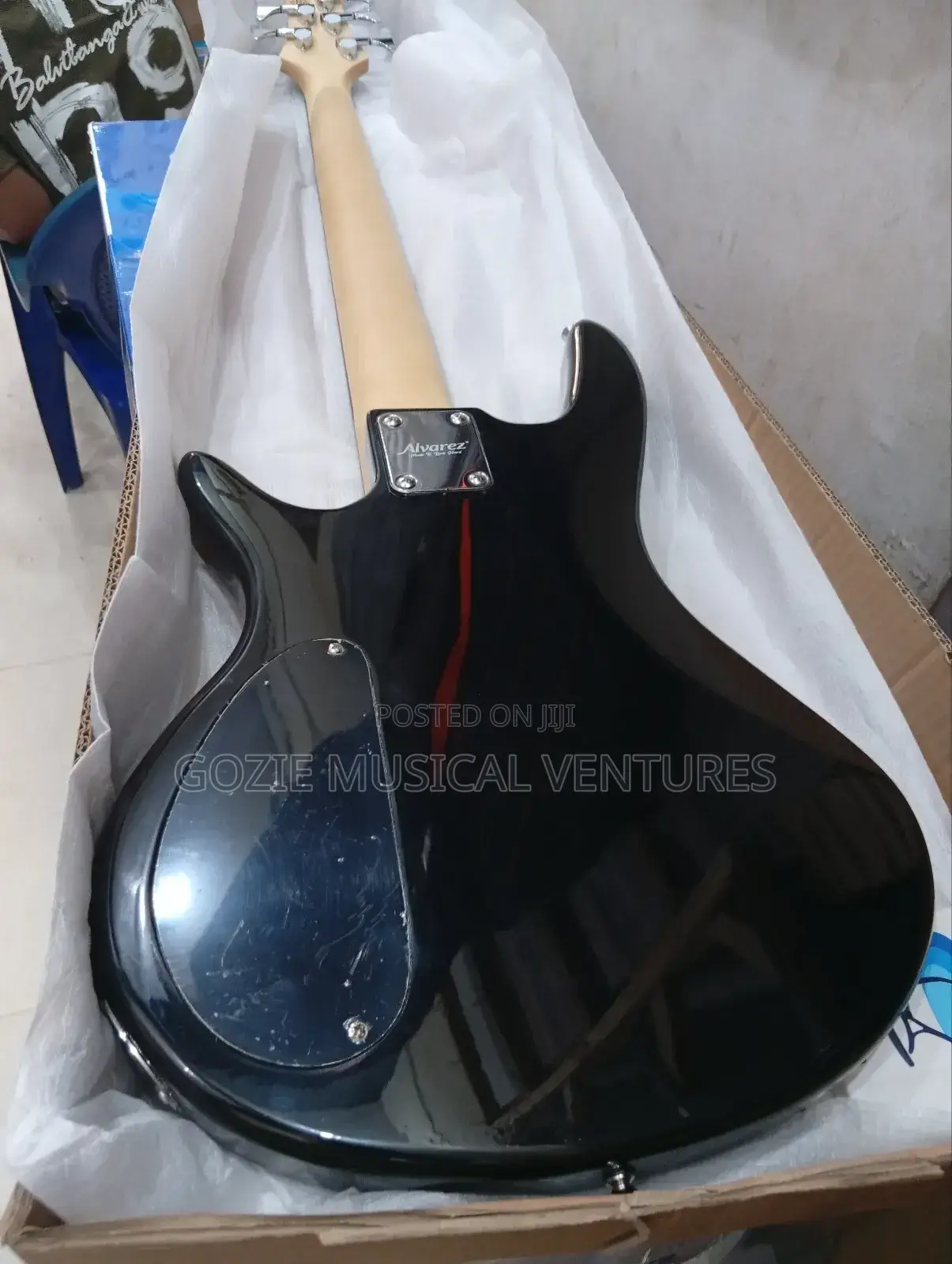 Five String Aivarez Bass Guitar With Amazing Sound