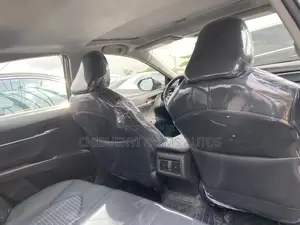 Toyota Camry SE 2022 Brown