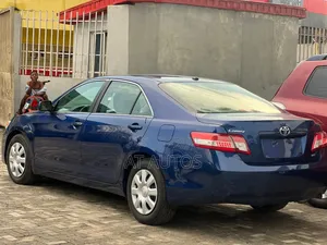Toyota Camry LE 4dr Sedan (2.4L 4cyl 5A) 2009 Blue