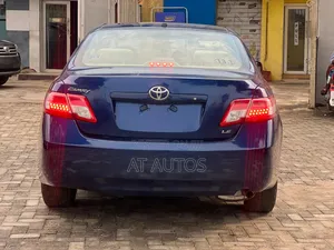 Toyota Camry LE 4dr Sedan (2.4L 4cyl 5A) 2009 Blue