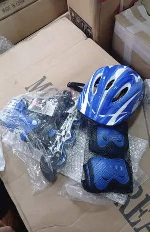 Kid Skating Shoe, Helmet and Guards